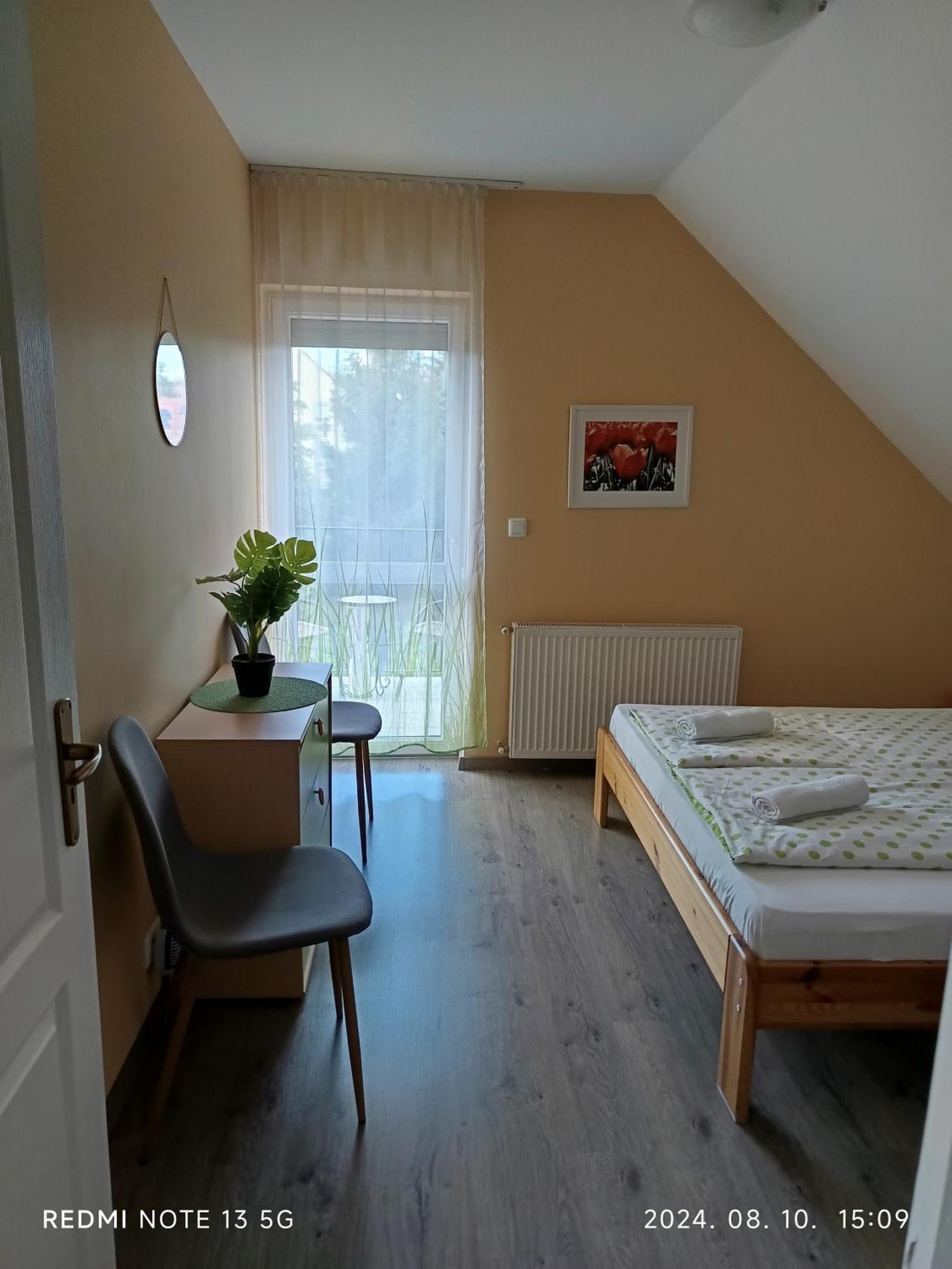 Zita Apartman Eger Room photo
